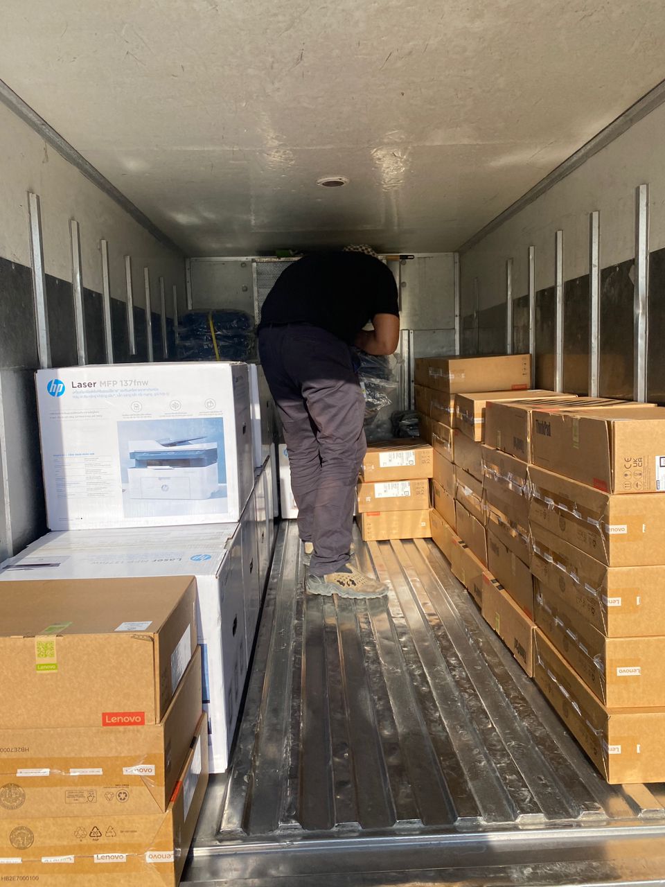 Taj Logistics